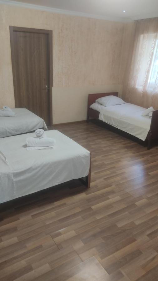 Cozy Apartment In The Centre Of Kutaisi Ngoại thất bức ảnh